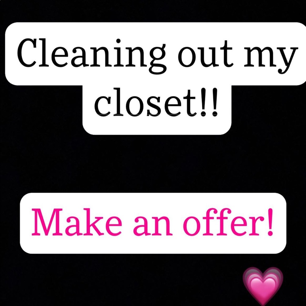 🌟 CLOSET CLEAN OUT! OFFERS WELCOME 🤗